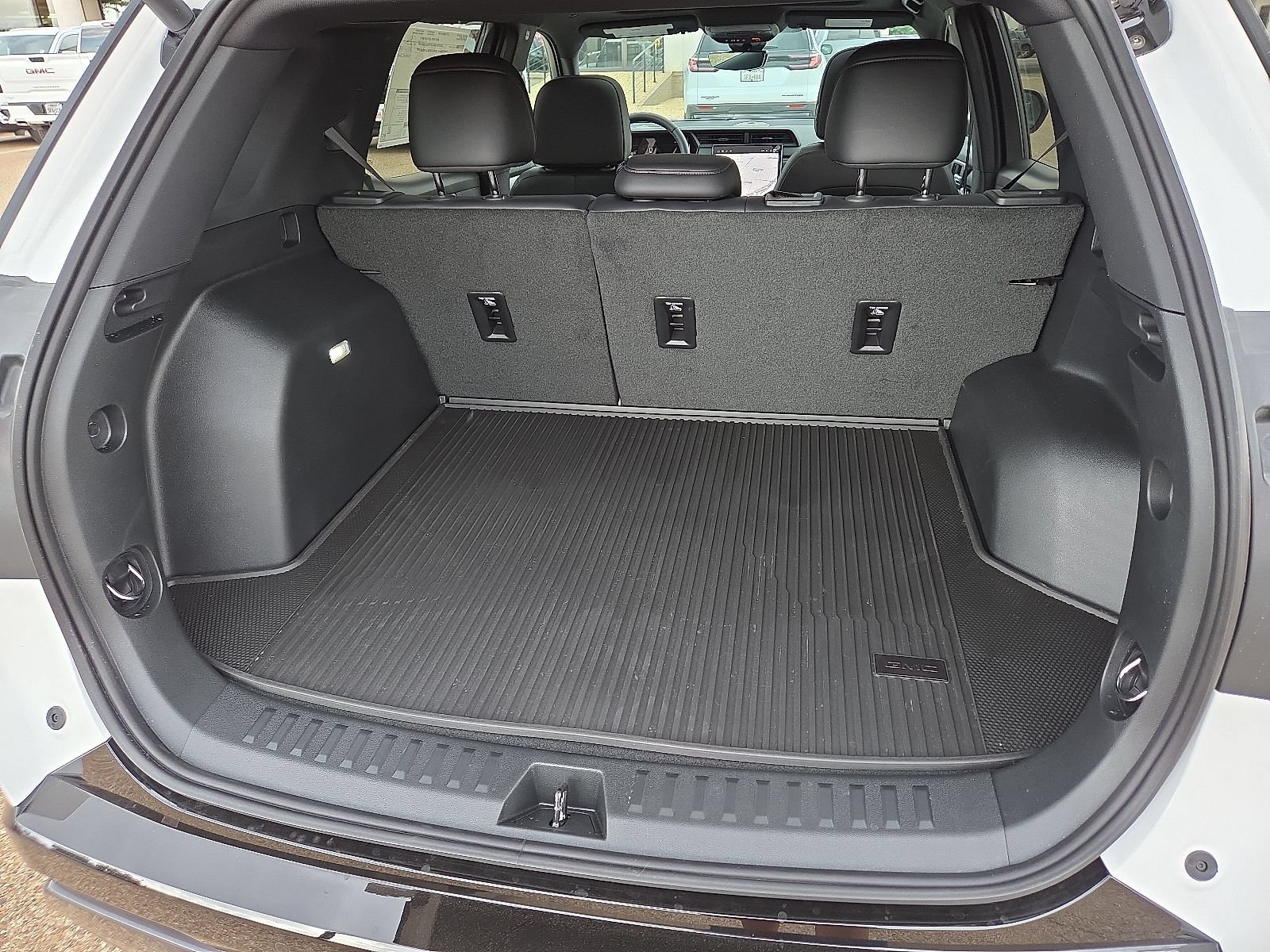 New 2027 GMC Terrain AT4 w/ Convenience Package III AWD/4WD image 8