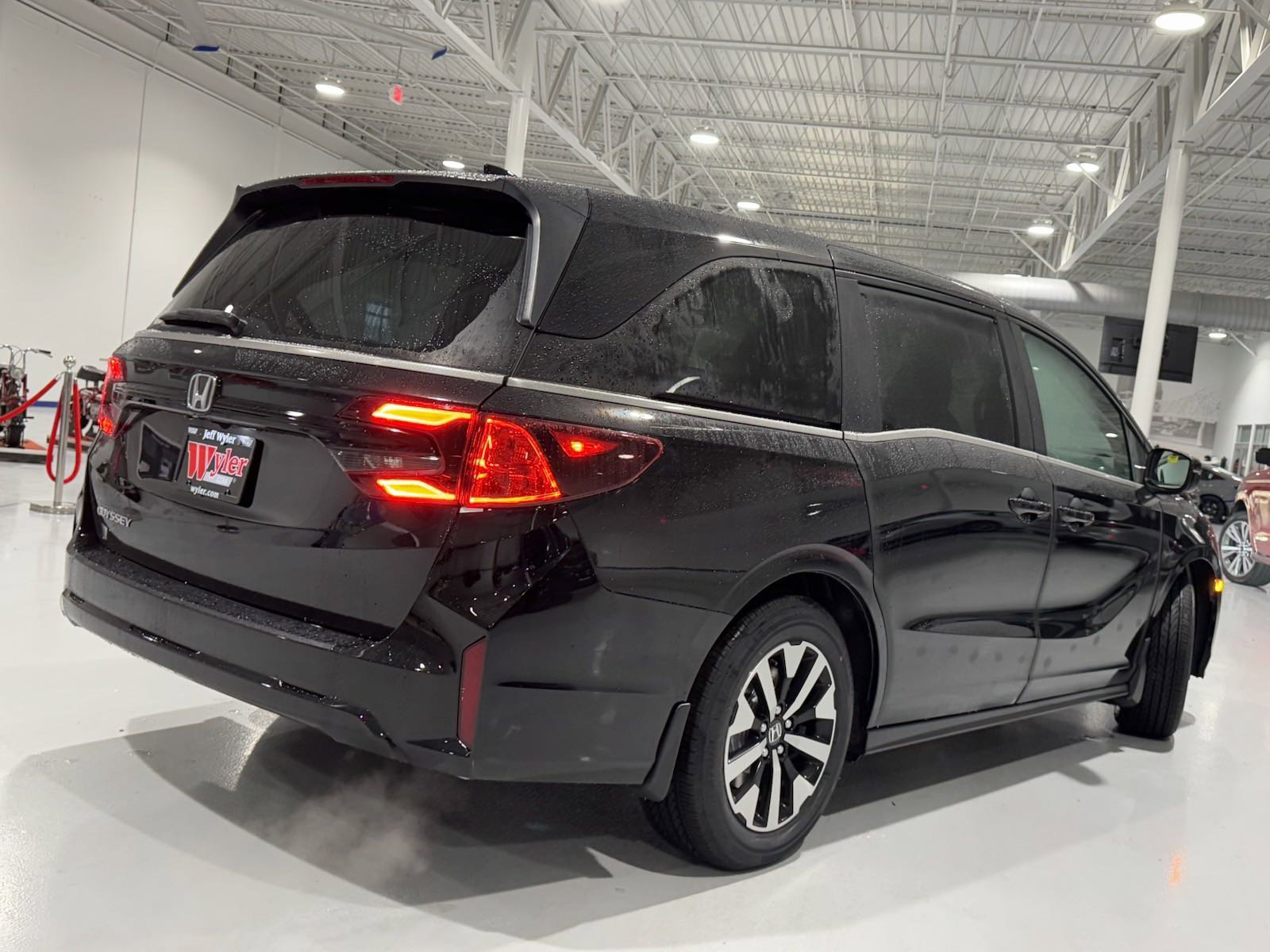 New 2026 Honda Odyssey EX-L image 4