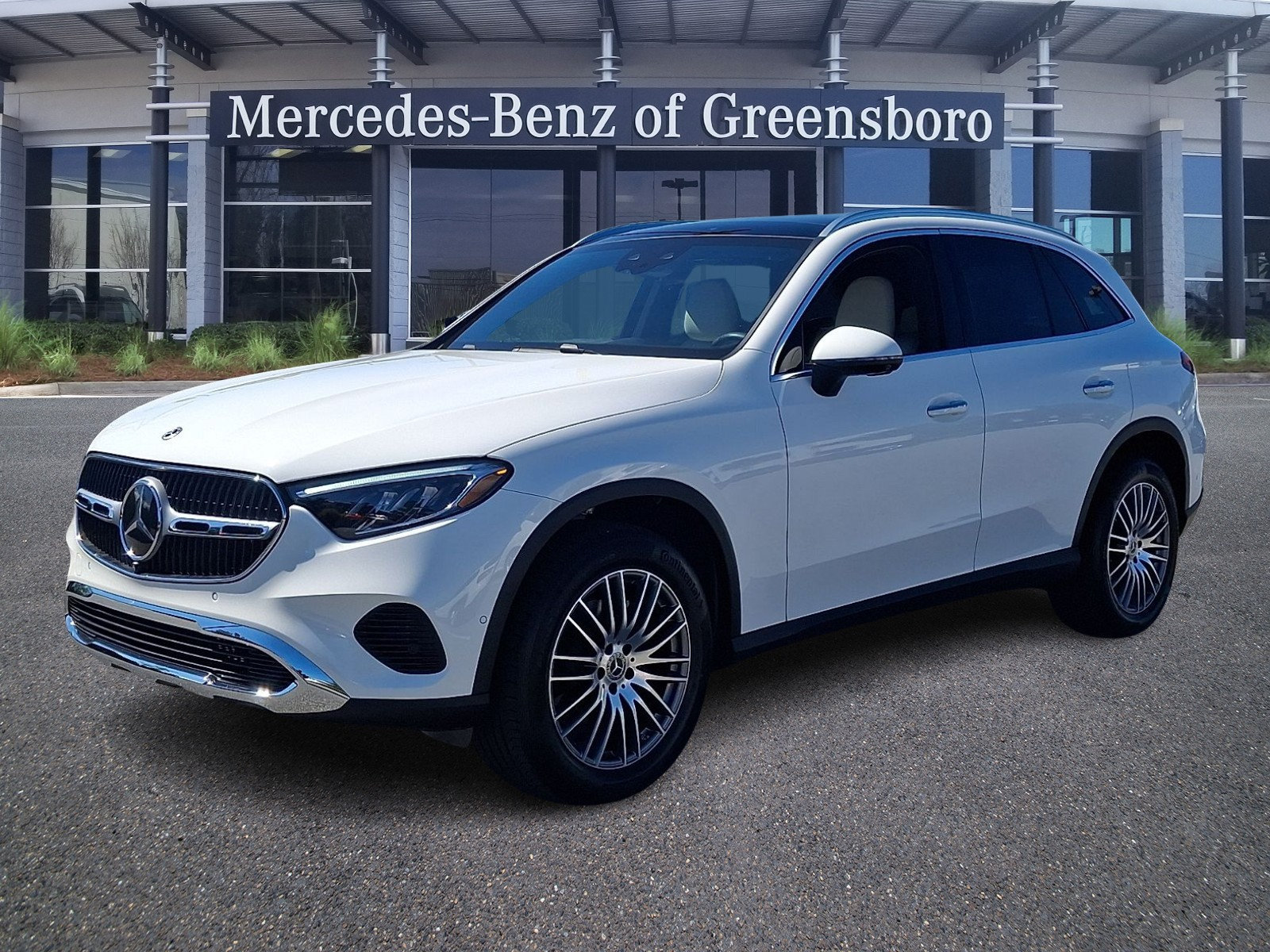 Certified 2026 Mercedes-Benz GLC 300 4MATIC image 3