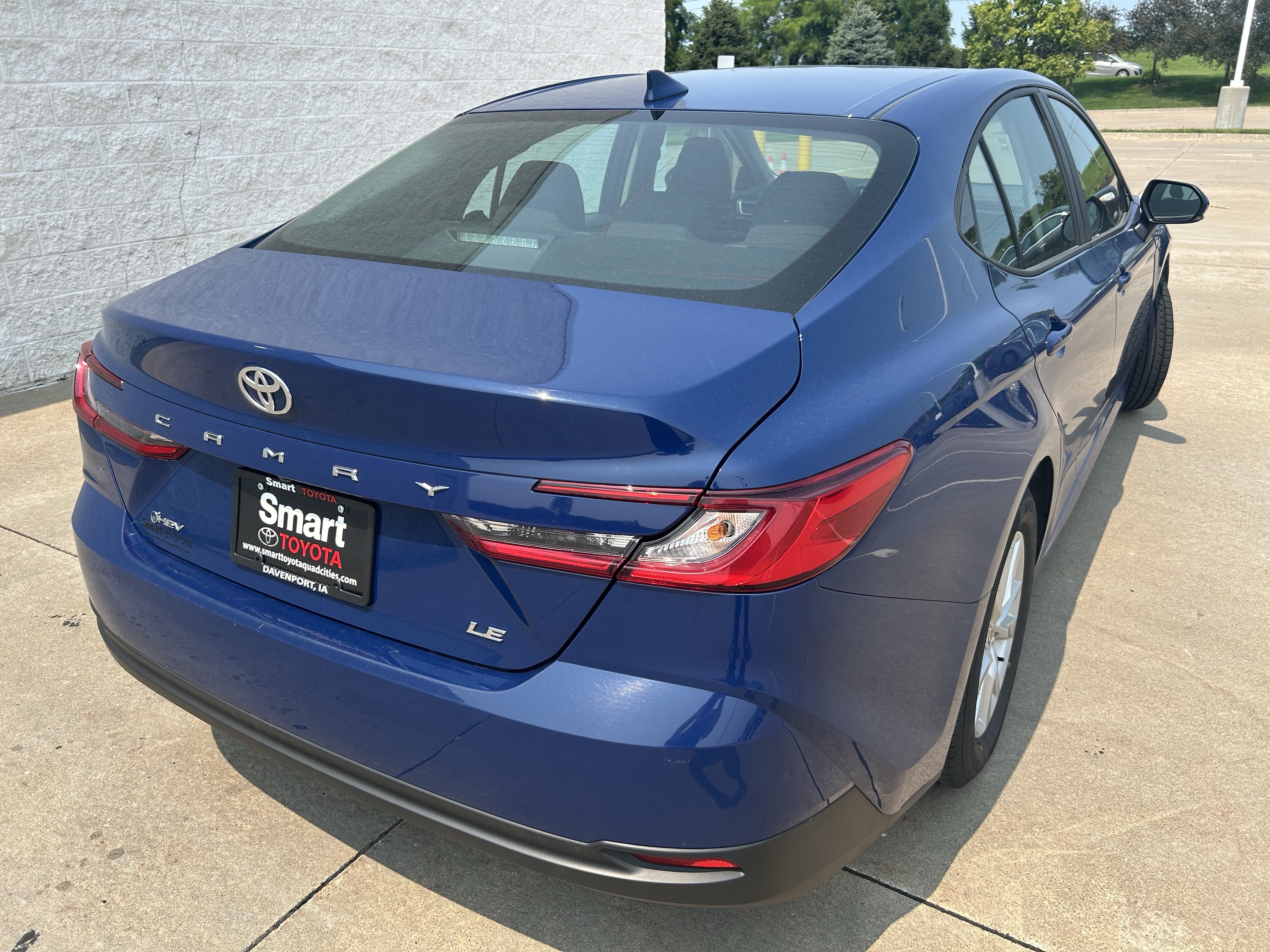 Used 2025 Toyota Camry LE FWD image 6
