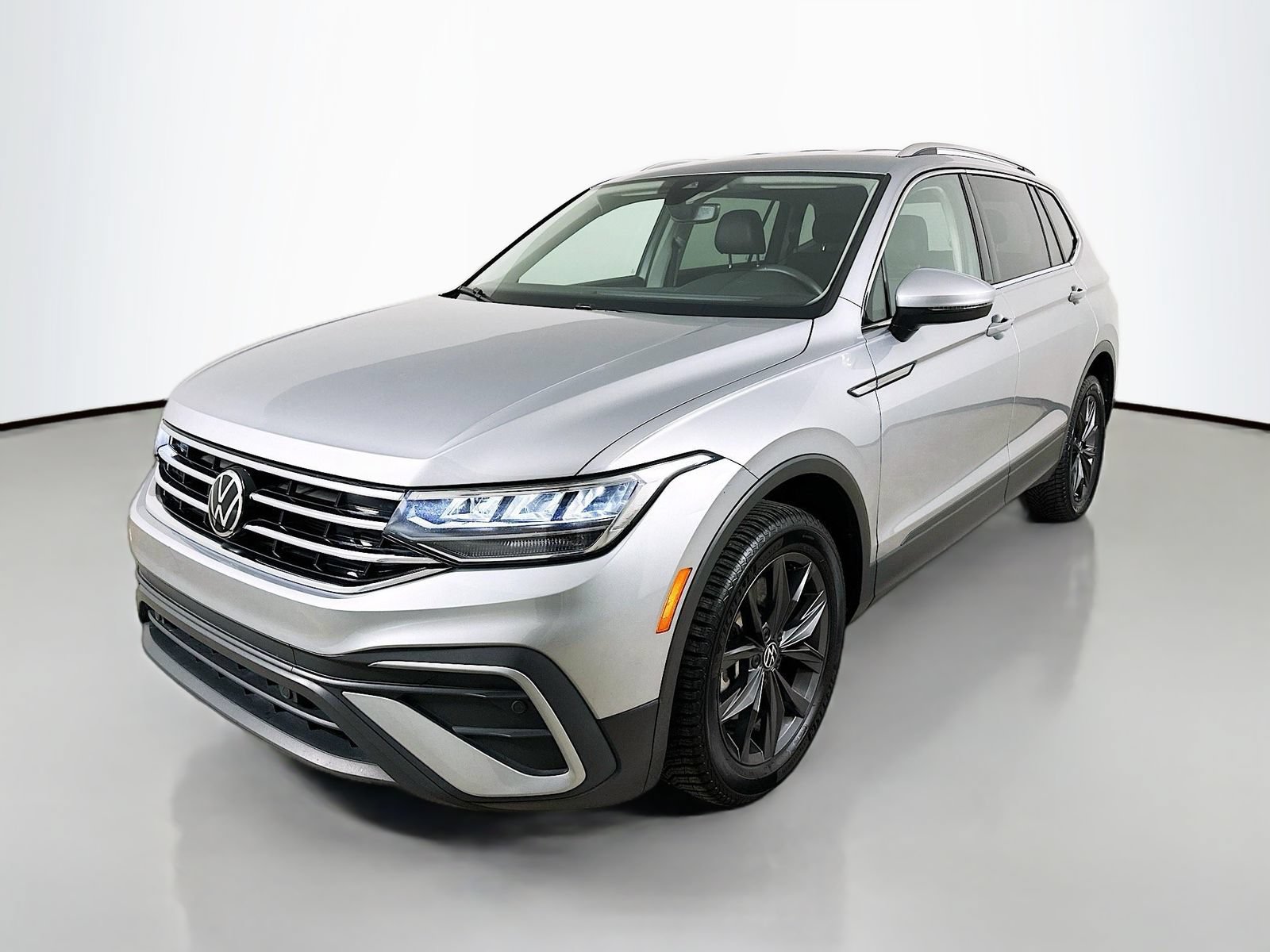 Used 2022 Volkswagen Tiguan SE