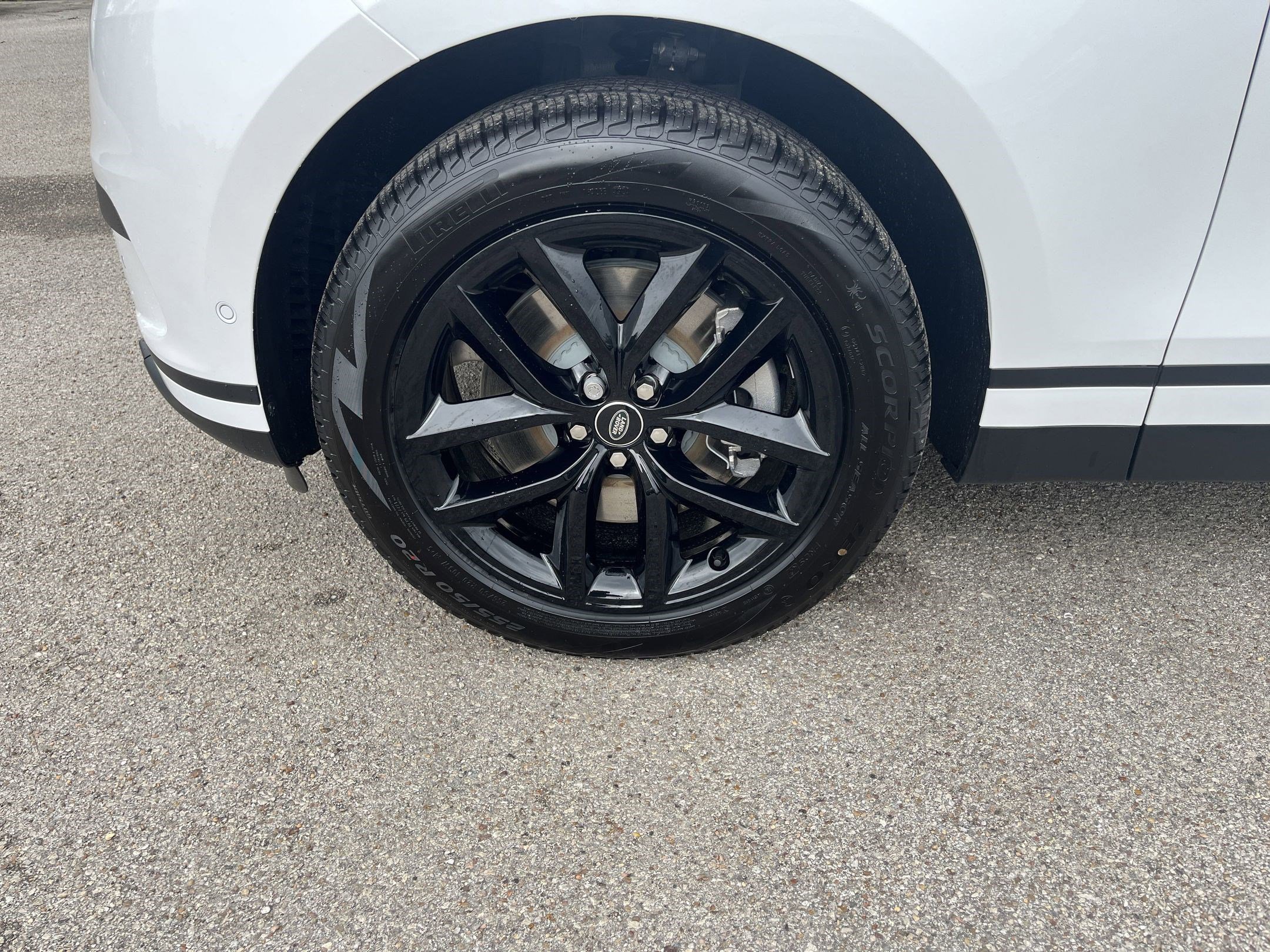 Used 2026 Land Rover Range Rover Velar S image 10