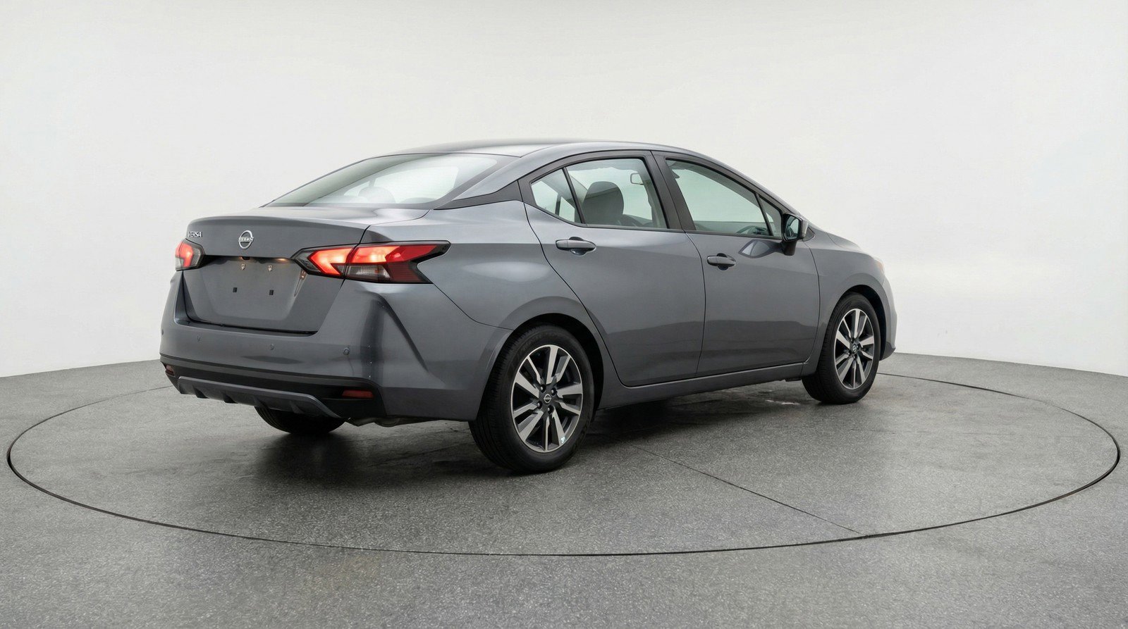 Used 2025 Nissan Versa SV FWD image 9