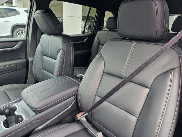 New 2026 GMC Acadia Elevation w/ Black Edition FWD image 18