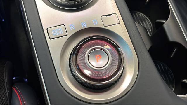 Used 2025 Genesis GV70 2.5T w/ Sport Prestige Package AWD/4WD image 19