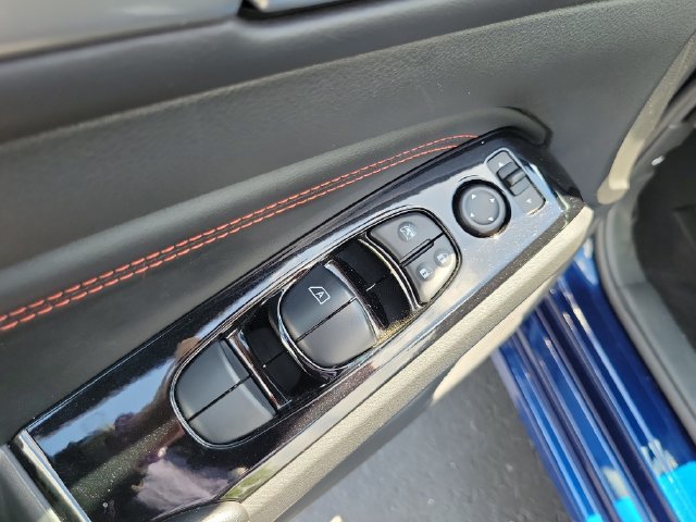 Used 2023 Nissan Altima 2.5 SR FWD image 14