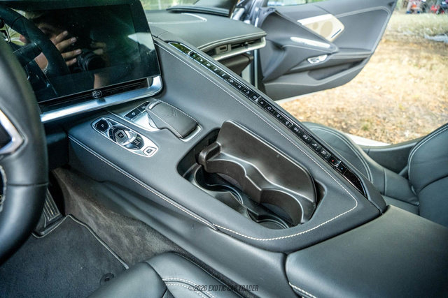 Used 2025 Chevrolet Corvette Stingray Preferred Cpe w/ Z51 Performance Package RWD image 39