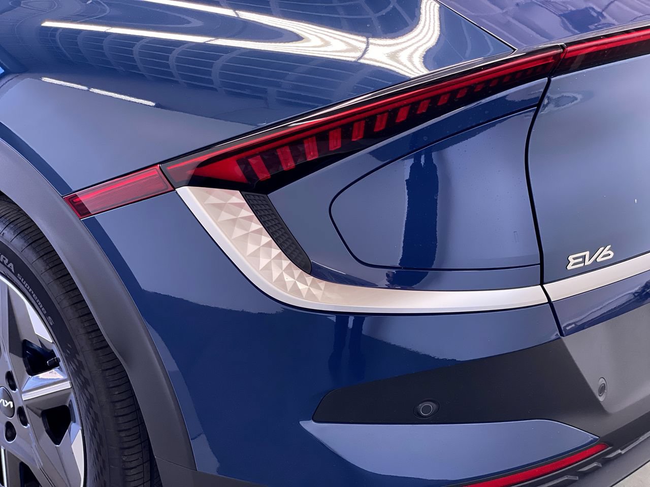 Certified 2025 Kia EV6 Light RWD image 9