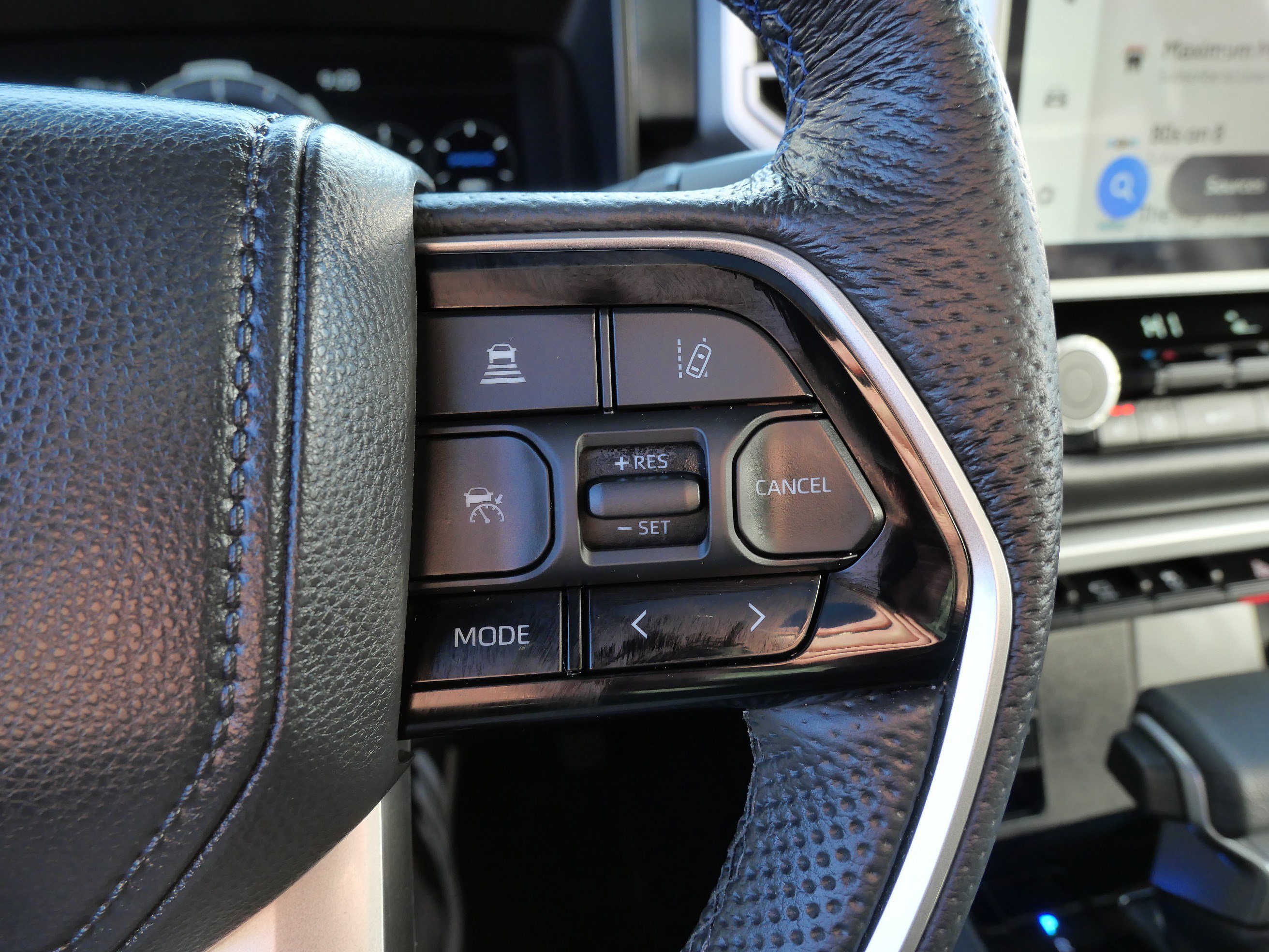 Used 2025 Toyota Tundra Platinum image 28