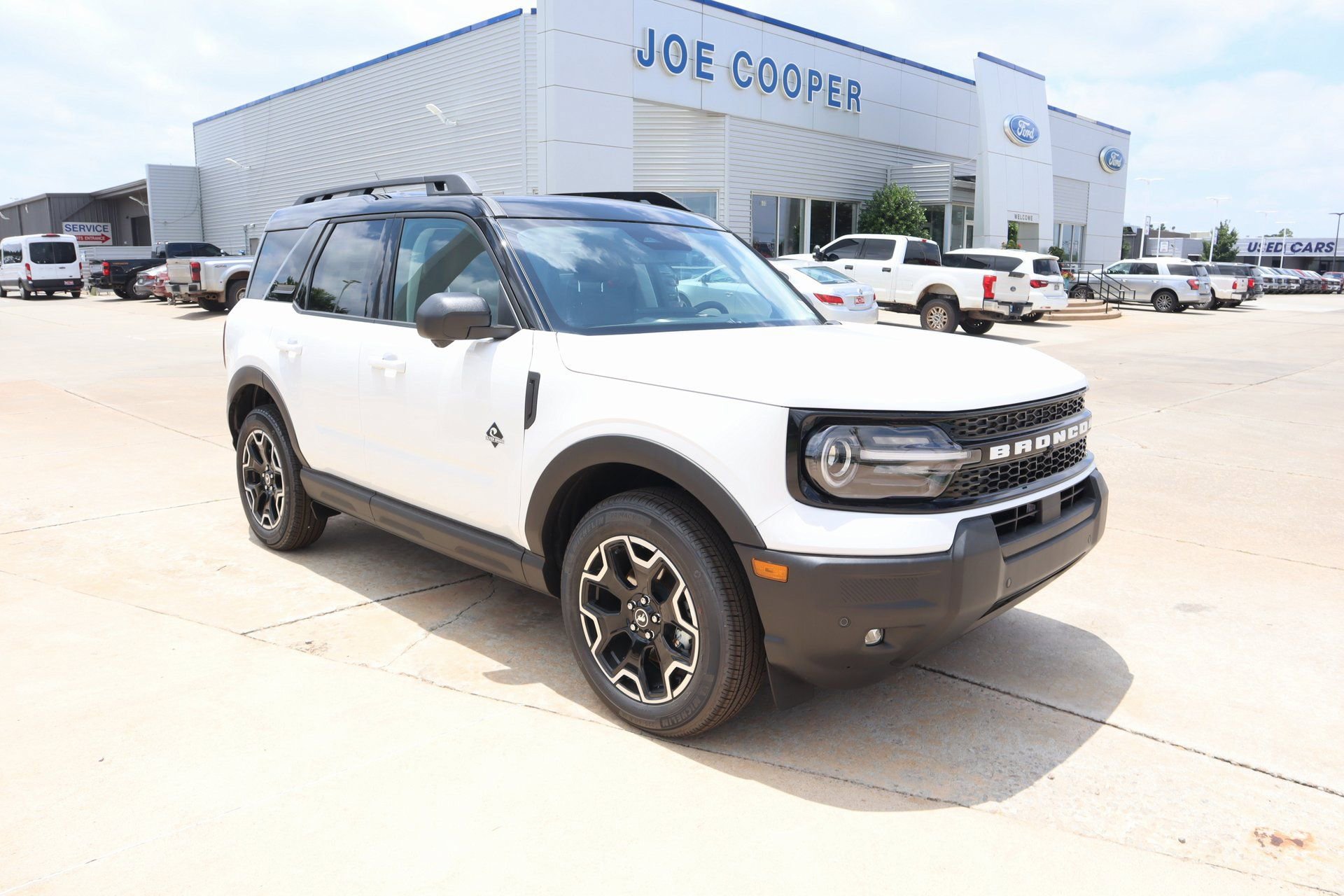 New 2025 Ford Bronco Sport Outer Banks w/ Outer Banks Tech Package+ image 1