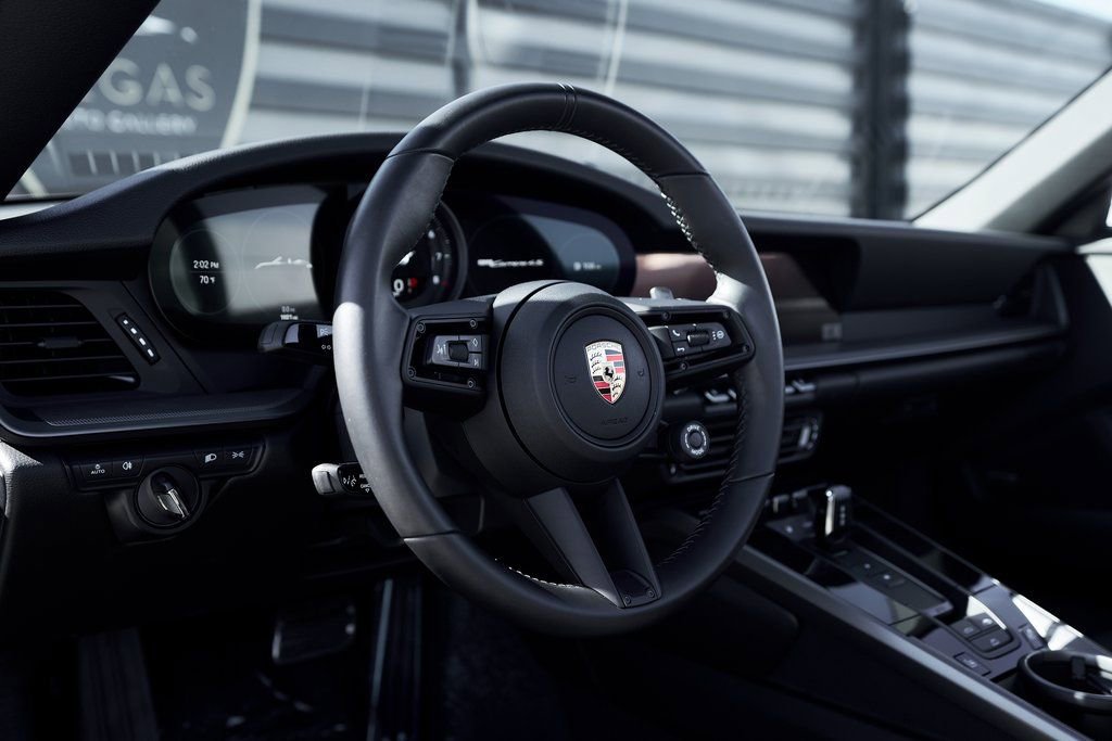 Used 2024 Porsche 911 Carrera 4S image 32