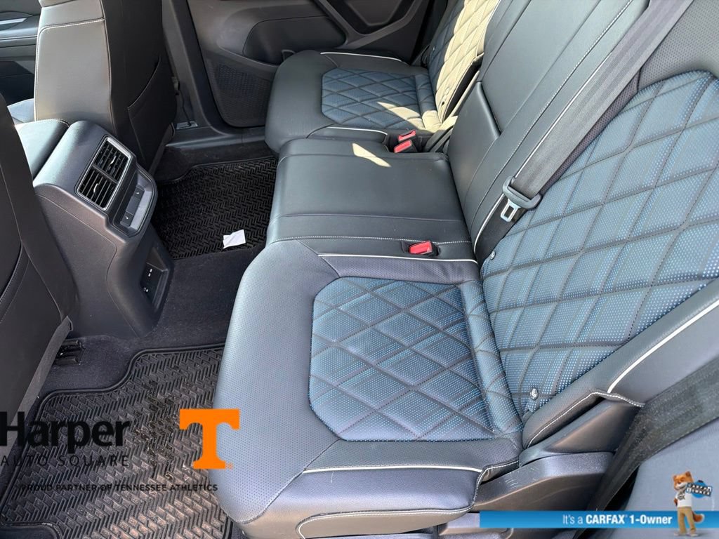 Used 2024 Volkswagen Atlas Cross Sport SEL Premium R-Line AWD/4WD image 10