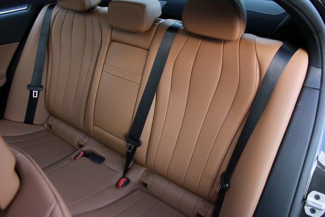 Used 2024 Mercedes-Benz E 350 4MATIC Sedan image 32