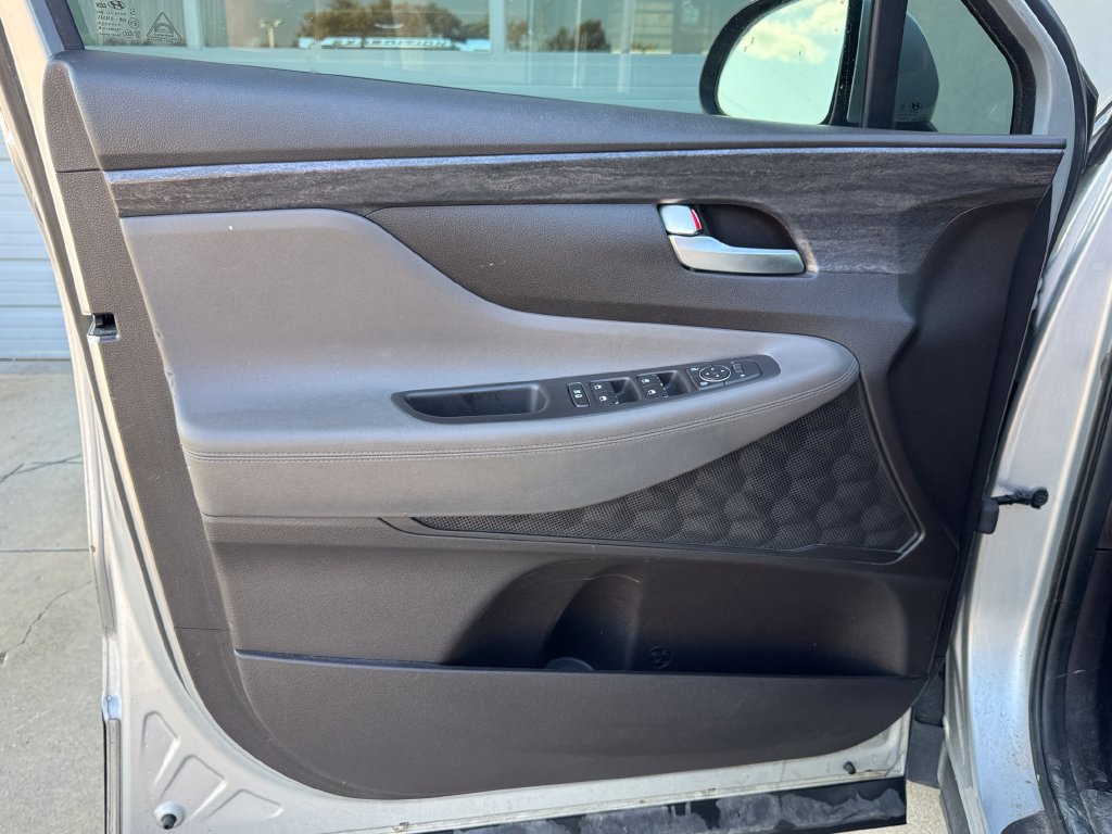 Used 2019 Hyundai Santa Fe SE FWD image 15