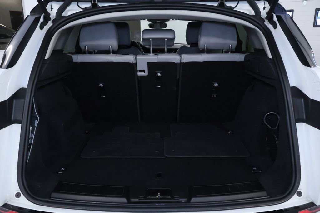 Used 2020 Land Rover Range Rover Evoque S image 15