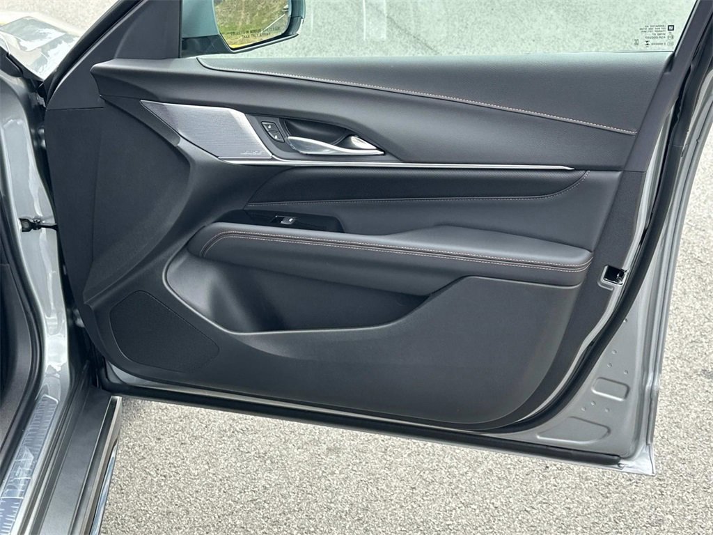New 2026 Cadillac CT4 V image 8