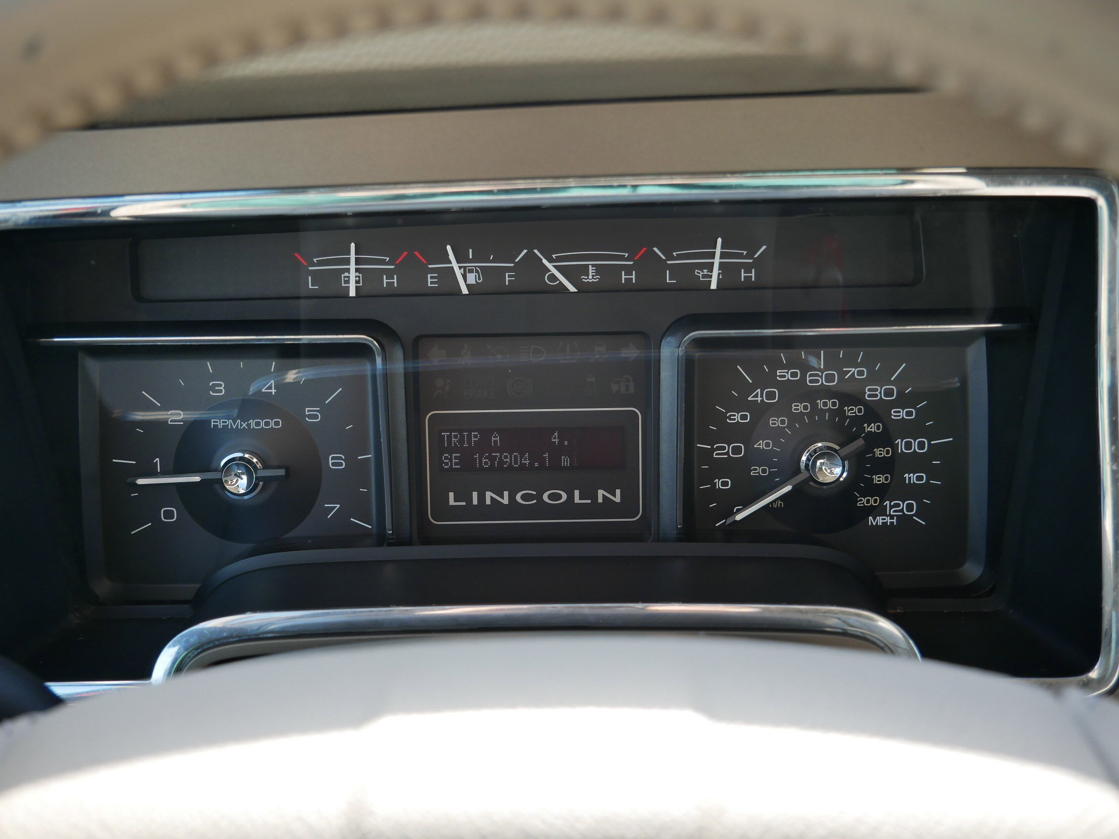Used 2014 Lincoln Navigator 4WD image 22