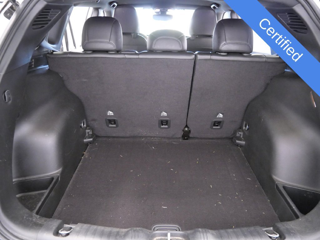 Certified 2024 Jeep Compass Limited AWD/4WD image 17