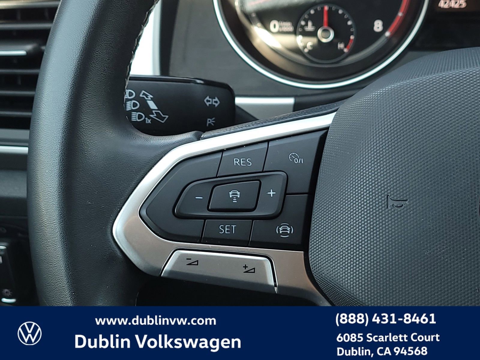 Used 2021 Volkswagen Atlas SE image 23