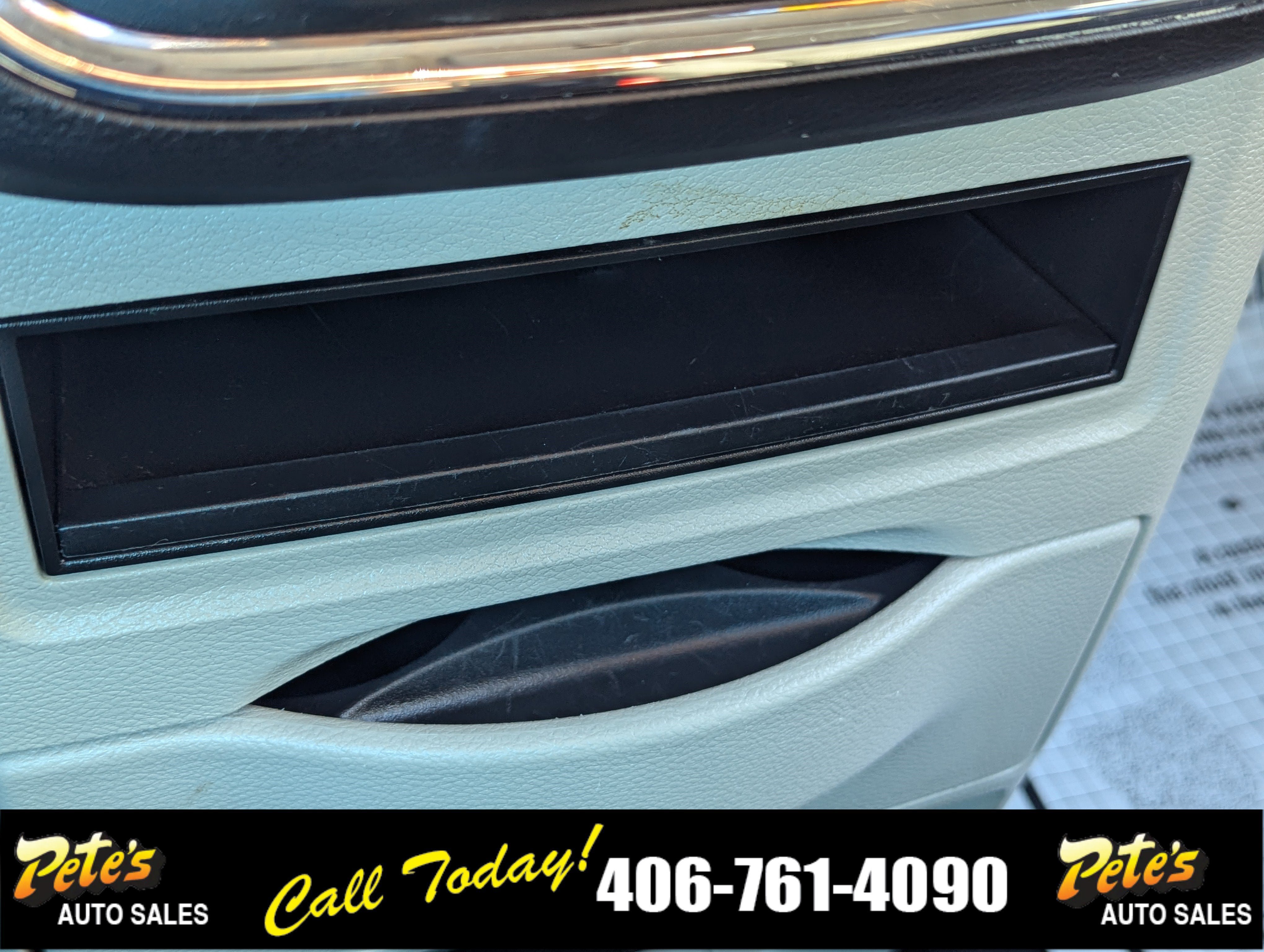 Used 2018 Dodge Grand Caravan SE w/ UConnect Hands-Free Group FWD image 23