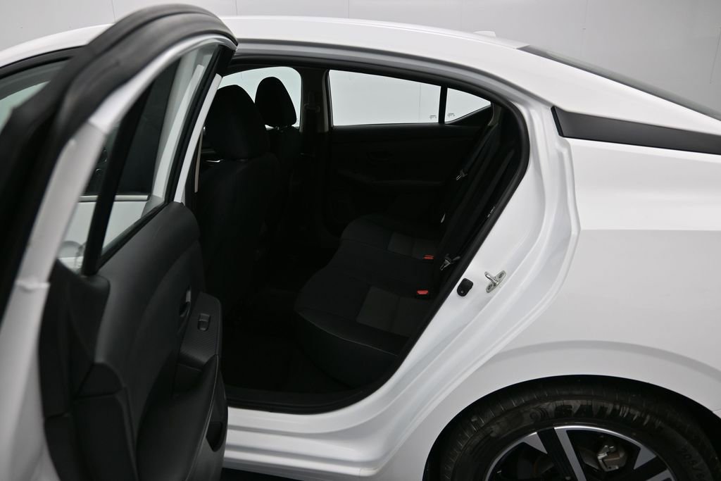 Certified 2024 Nissan Sentra SV FWD image 21