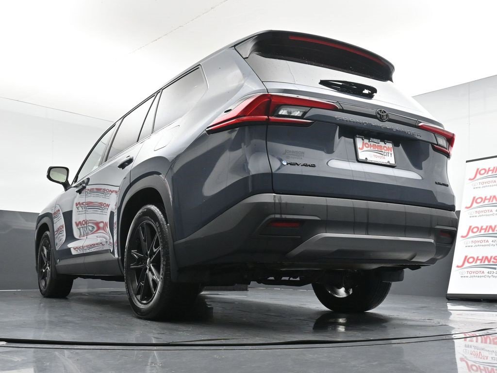 Used 2025 Toyota Grand Highlander AWD Hybrid image 38