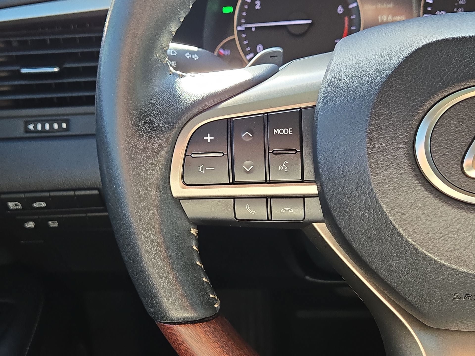 Used 2022 Lexus RX 350 FWD w/ Premium Package image 21