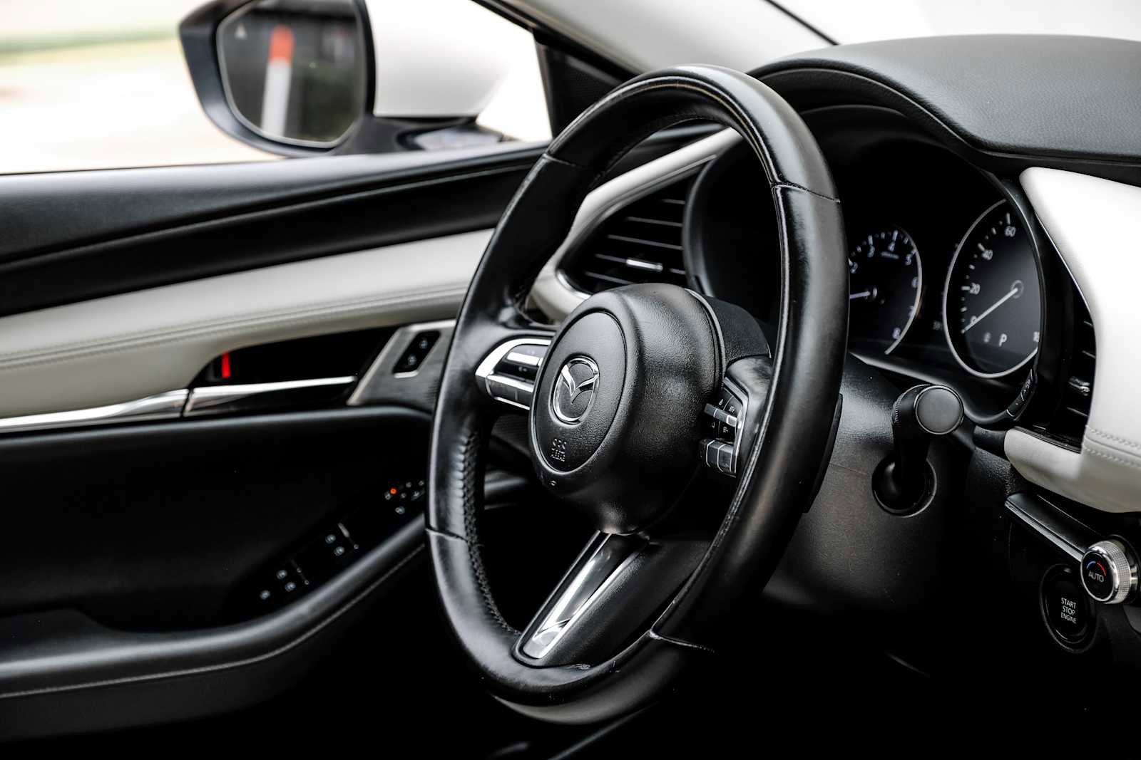 Used 2020 MAZDA MAZDA3 AWD Sedan w/ Premium Package image 18