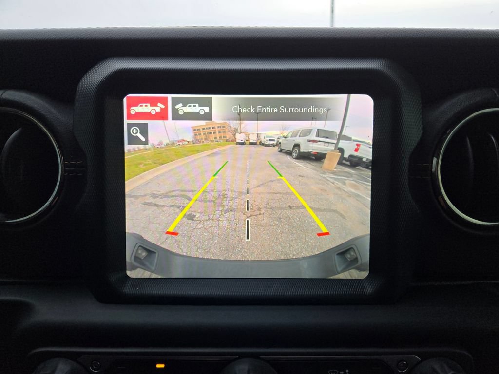 Used 2021 Jeep Gladiator Overland AWD/4WD image 27