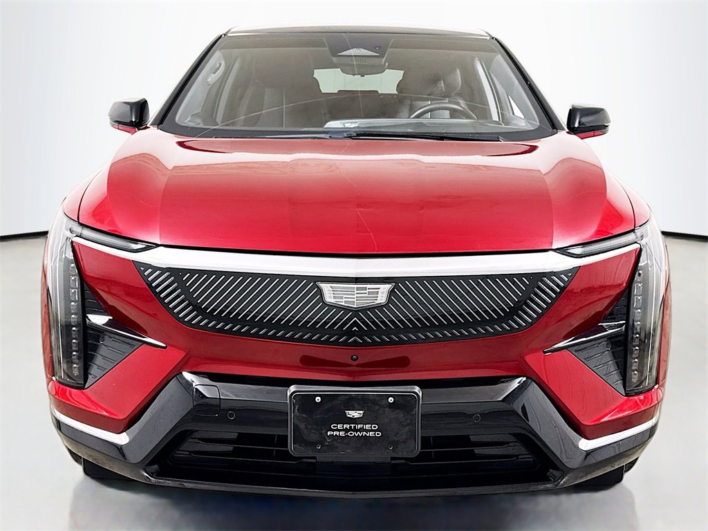 Certified 2025 Cadillac Optiq Luxury 2 image 2