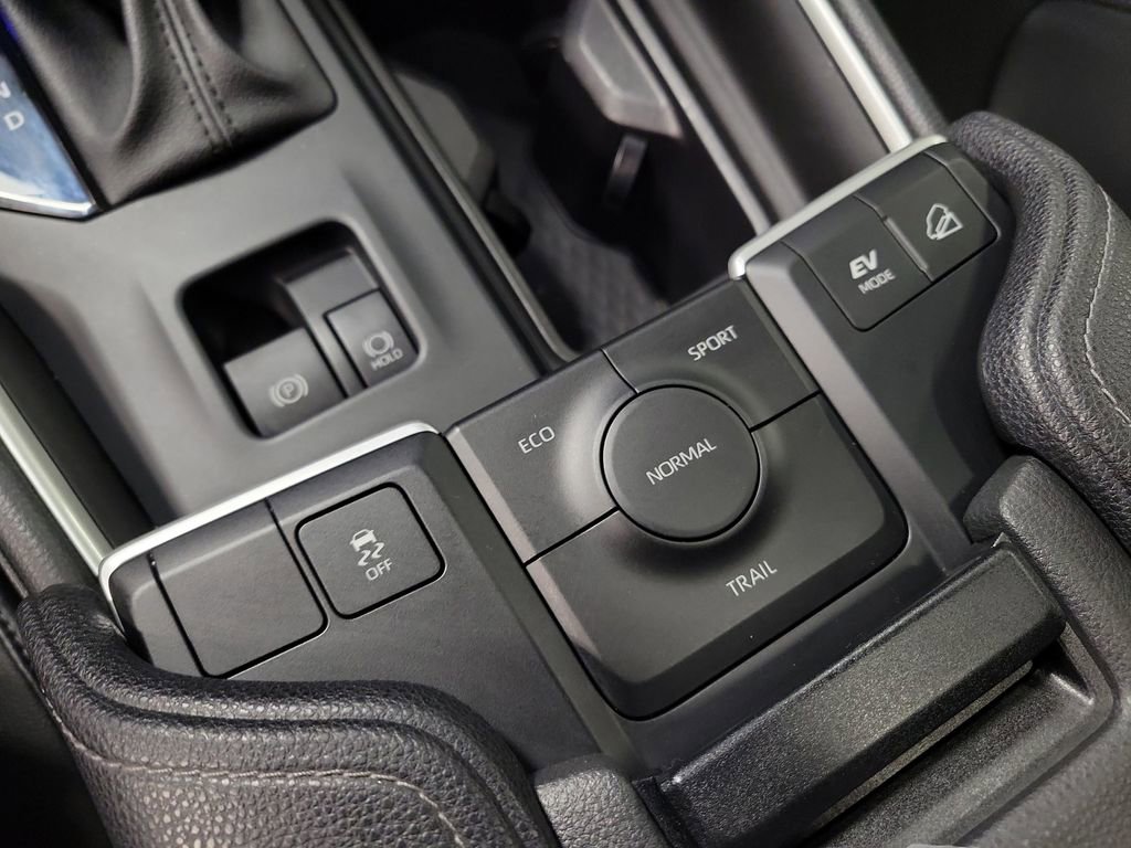 Used 2025 Toyota Grand Highlander AWD Hybrid image 16