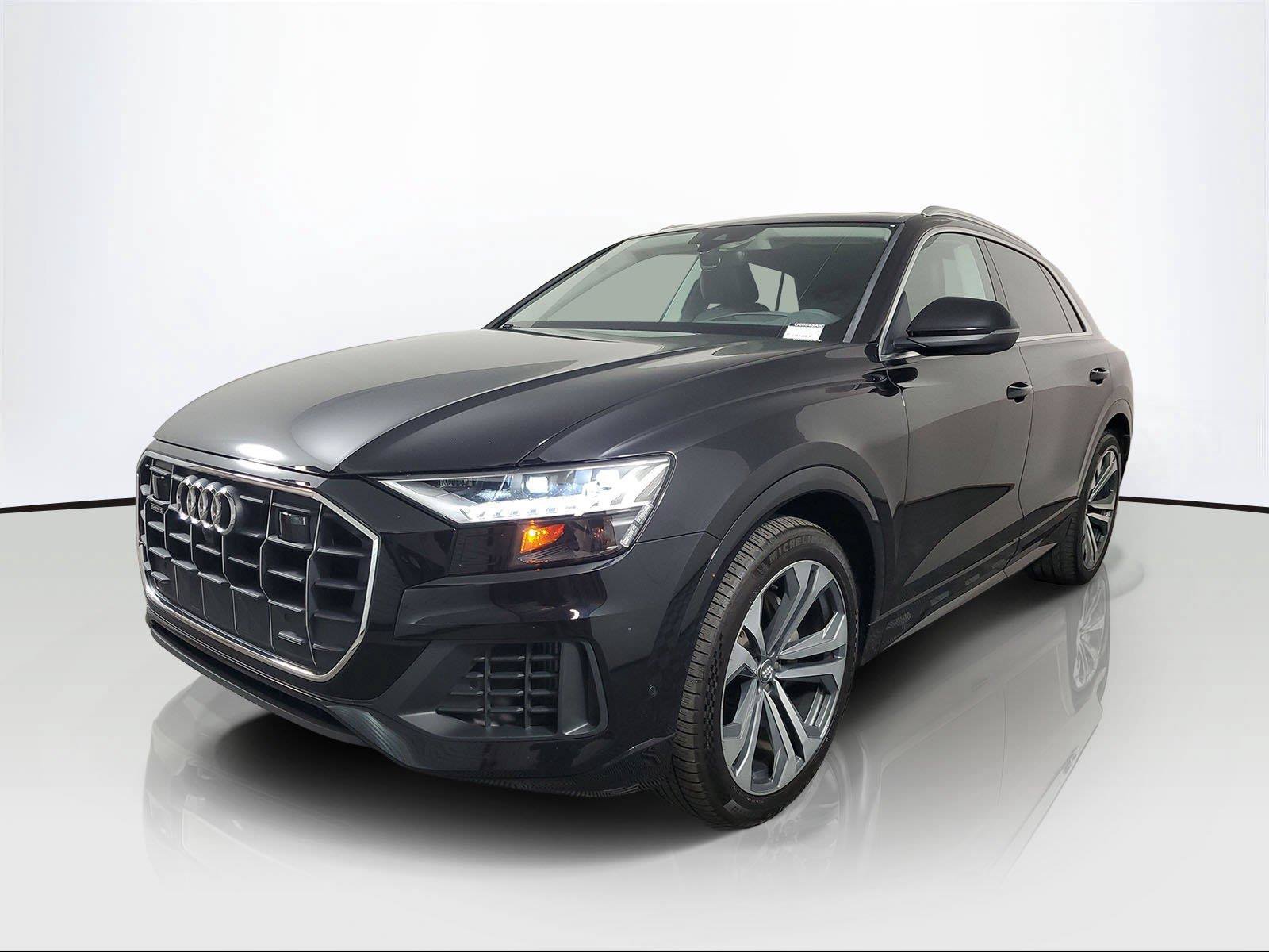 Used 2019 Audi Q8 Prestige AWD/4WD image 3