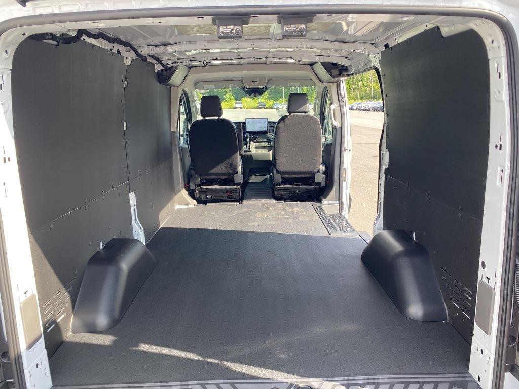 New 2025 Ford Transit 150 Low Roof RWD image 26