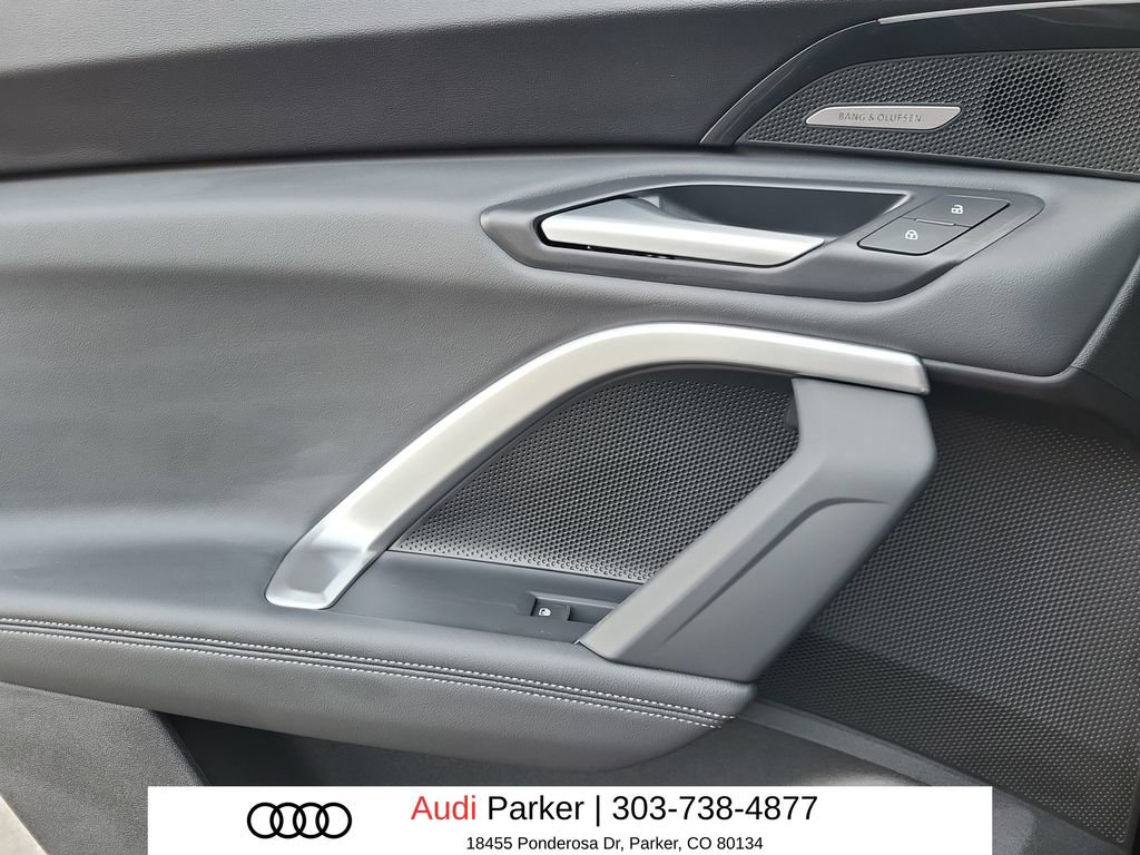 Used 2025 Audi Q5 Premium Plus w/ Premium Plus AWD/4WD image 10