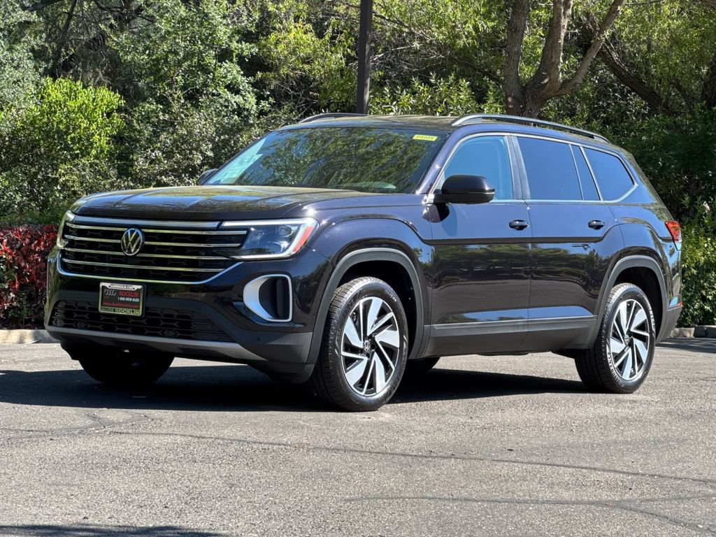 Used 2024 Volkswagen Atlas SE AWD/4WD image 9