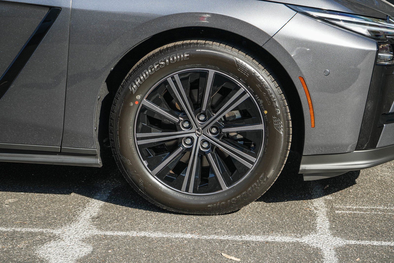 New 2026 Lexus ES 350h AWD w/ Cold Area Package image 10