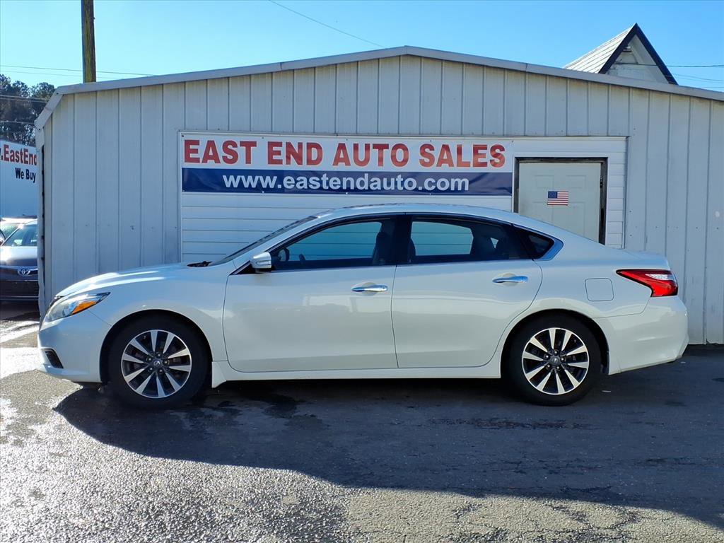 Used 2017 Nissan Altima 2.5 SL image 2