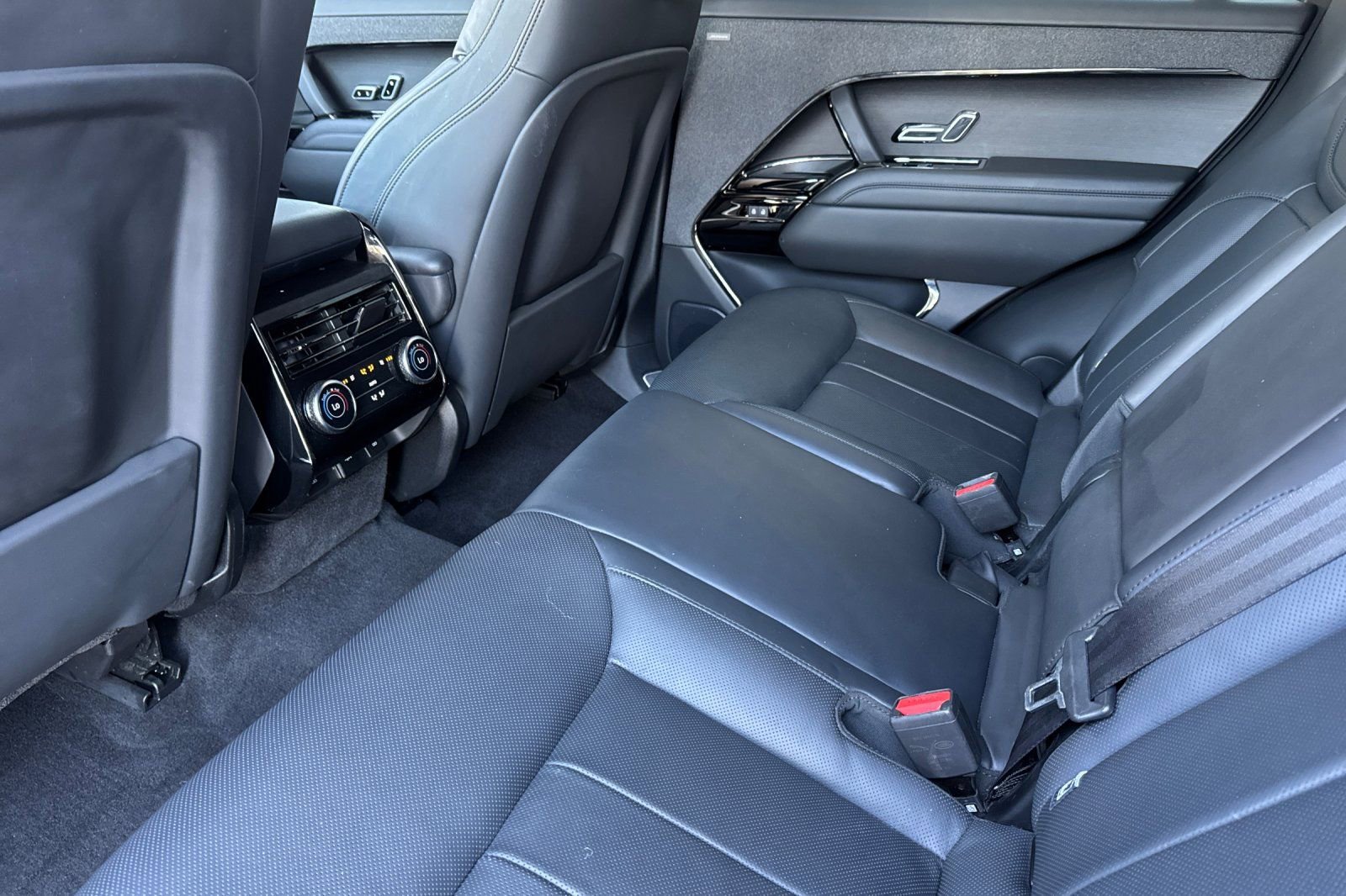Certified 2023 Land Rover Range Rover Sport SE image 12