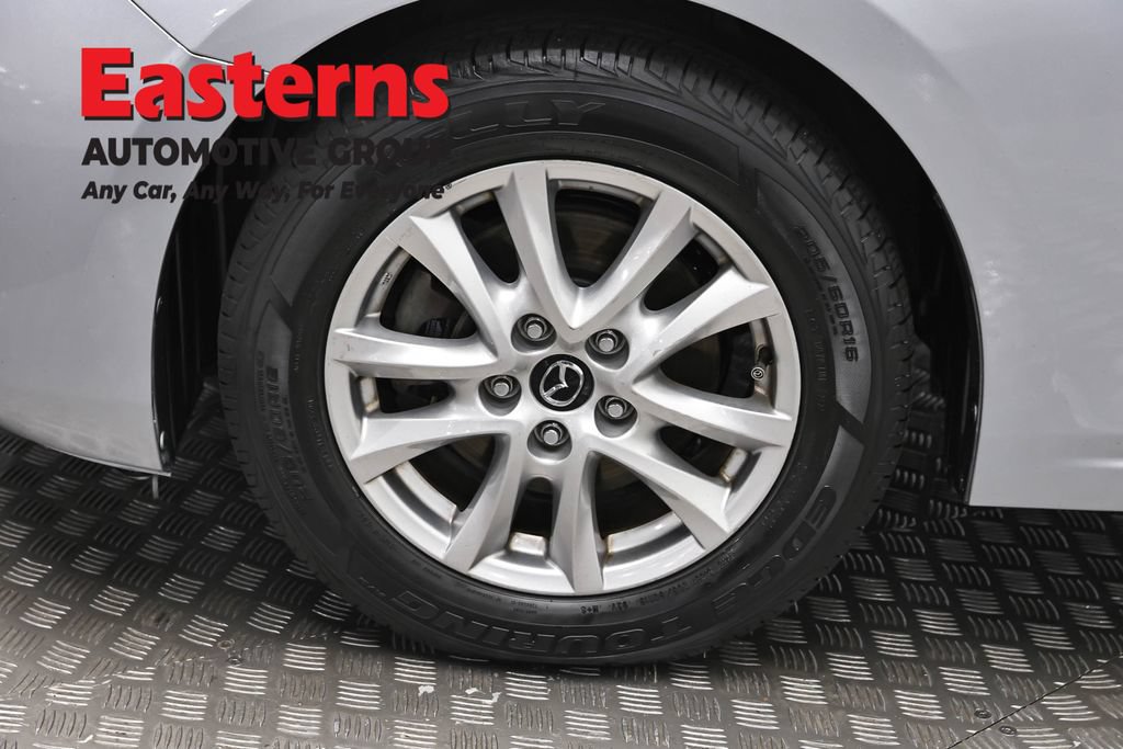 Used 2017 MAZDA MAZDA3 Sport FWD image 32