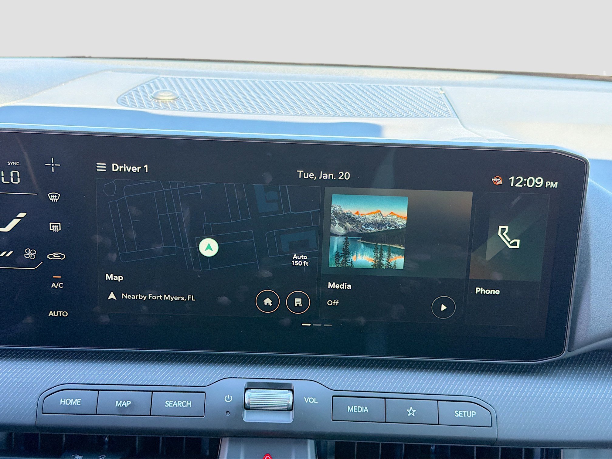 Used 2025 Kia K4 GT-Line Turbo image 31