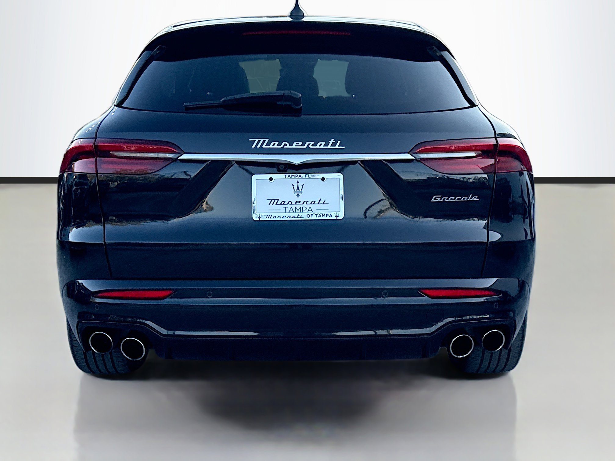 Certified 2024 Maserati Grecale GT image 4