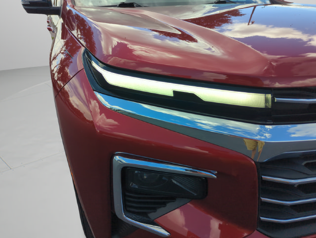 Used 2024 Chevrolet Traverse LT w/ Enhanced Driving Package FWD image 17