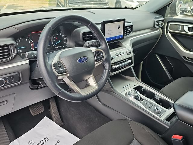 Used 2022 Ford Explorer XLT AWD/4WD image 17