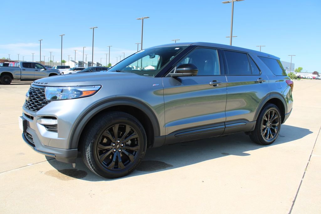 Used 2022 Ford Explorer ST-Line AWD/4WD image 21