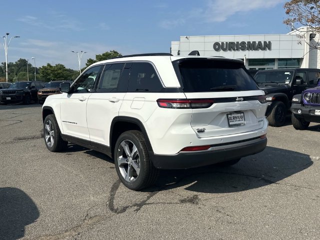 New 2026 Jeep Grand Cherokee Limited w/ Trailer Tow Package AWD/4WD image 4