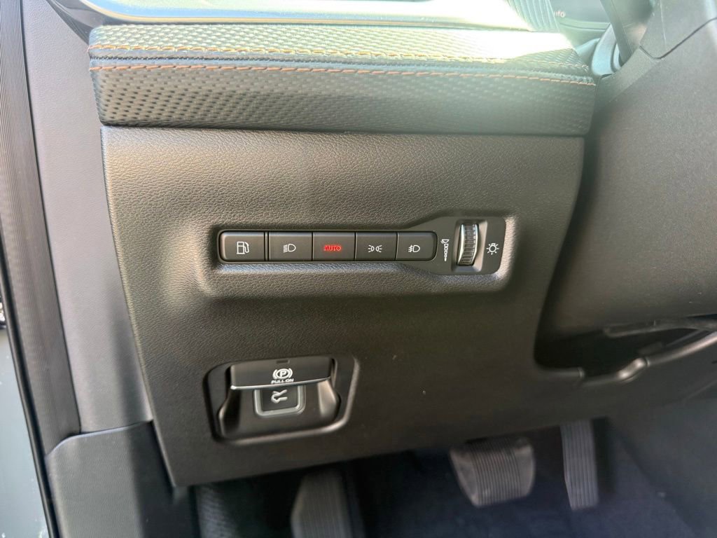 New 2026 Jeep Cherokee Overland w/ Advanced Pro Tech Group AWD/4WD image 16
