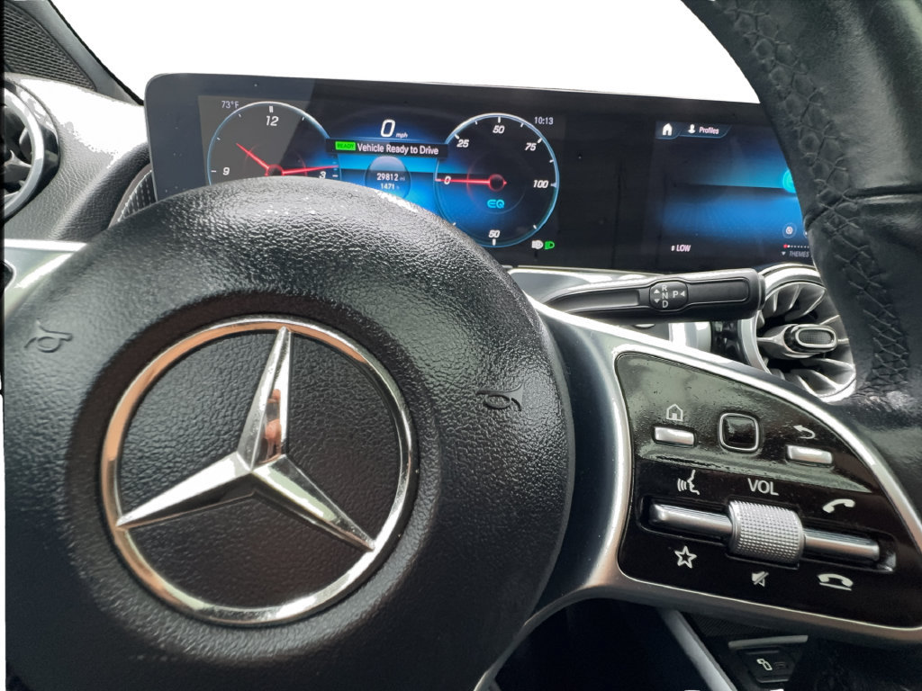 Used 2022 Mercedes-Benz EQB 300 4MATIC image 44