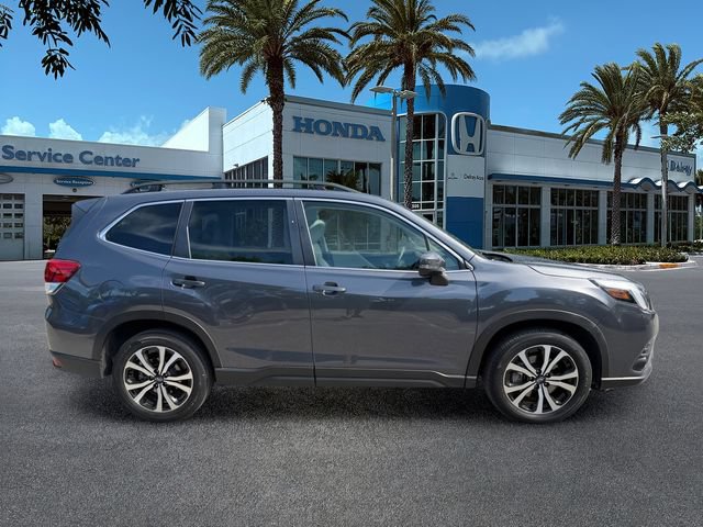 Used 2023 Subaru Forester Limited AWD/4WD image 9