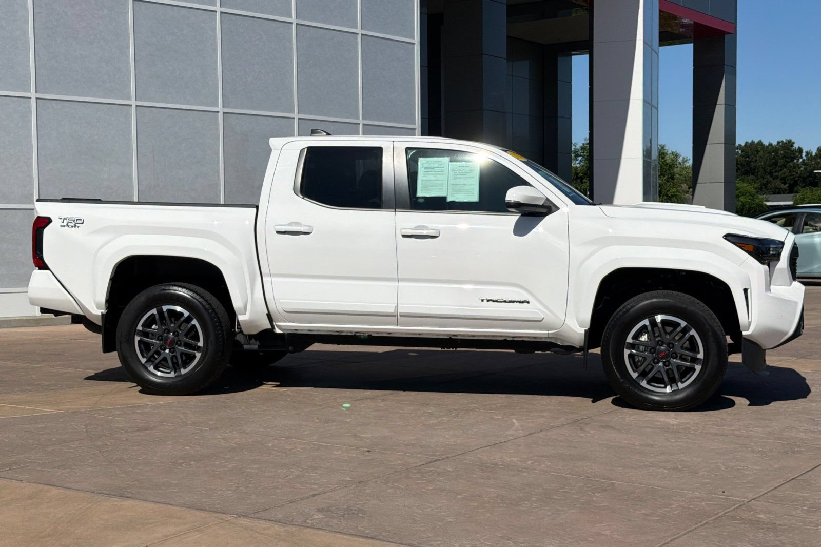 Used 2024 Toyota Tacoma TRD Sport w/ TRD Sport Upgrade Package AWD/4WD image 3
