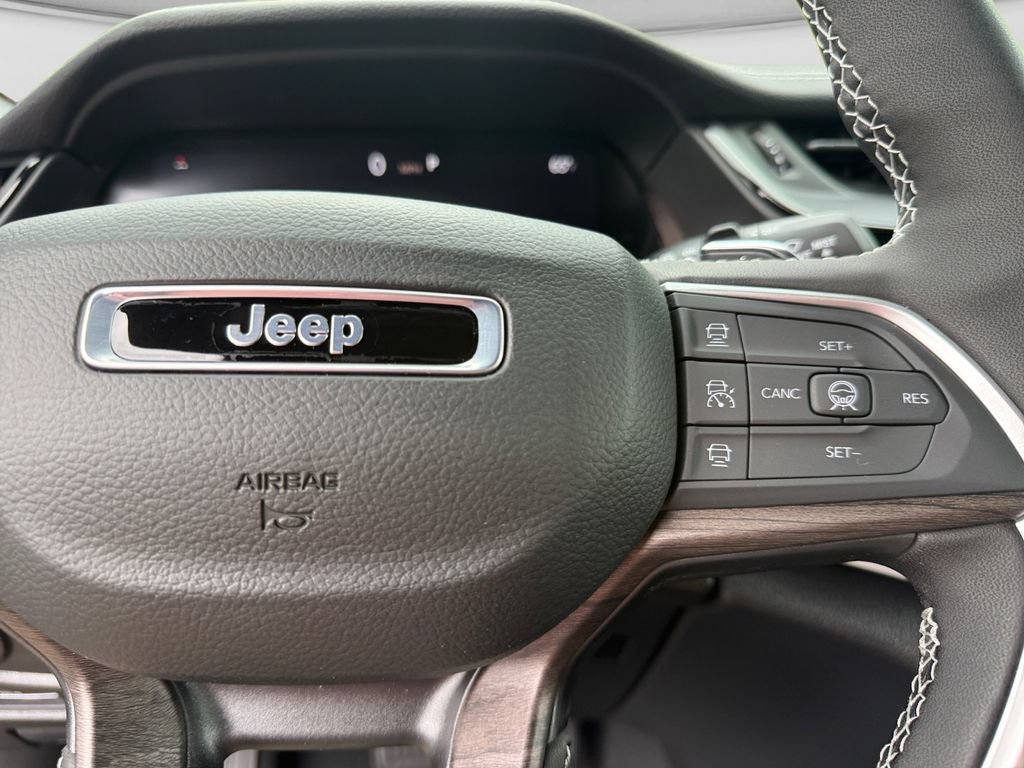 New 2026 Jeep Grand Cherokee Altitude AWD/4WD image 29